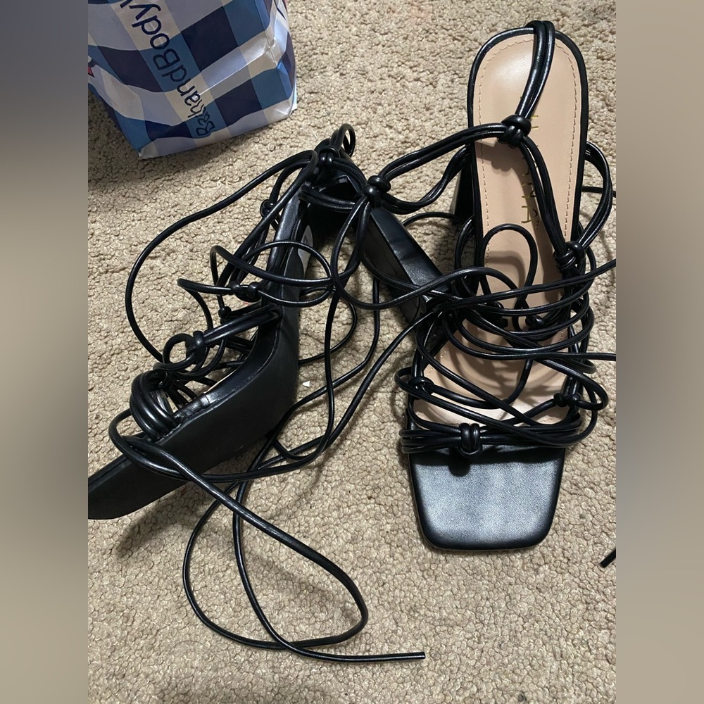 Forever 21  black strapped heels